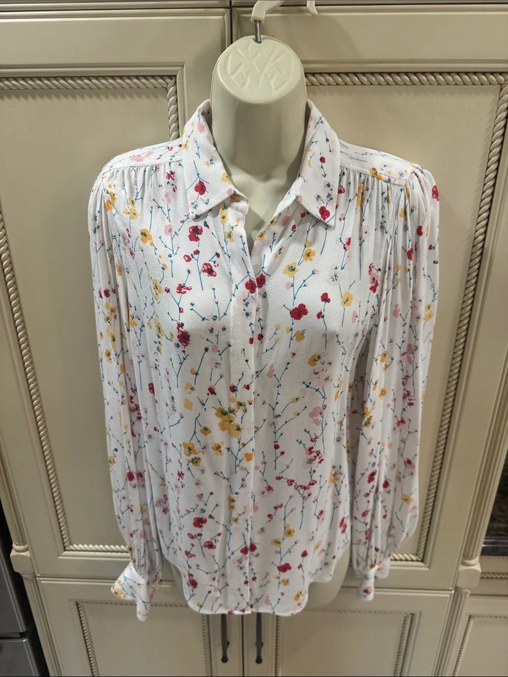 Equipment White Floral Button-Front Blouse Small - Picture 2 of 10